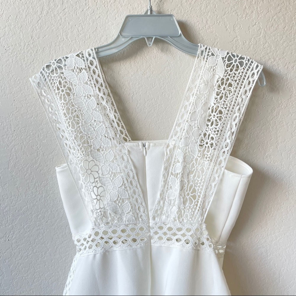 Like new! Free shipping! Parvenue White Lace Romper - Picture 5 of 11